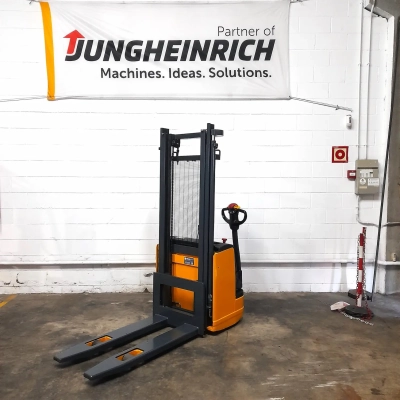 Apilador eléctrico Komatsu CL12AC