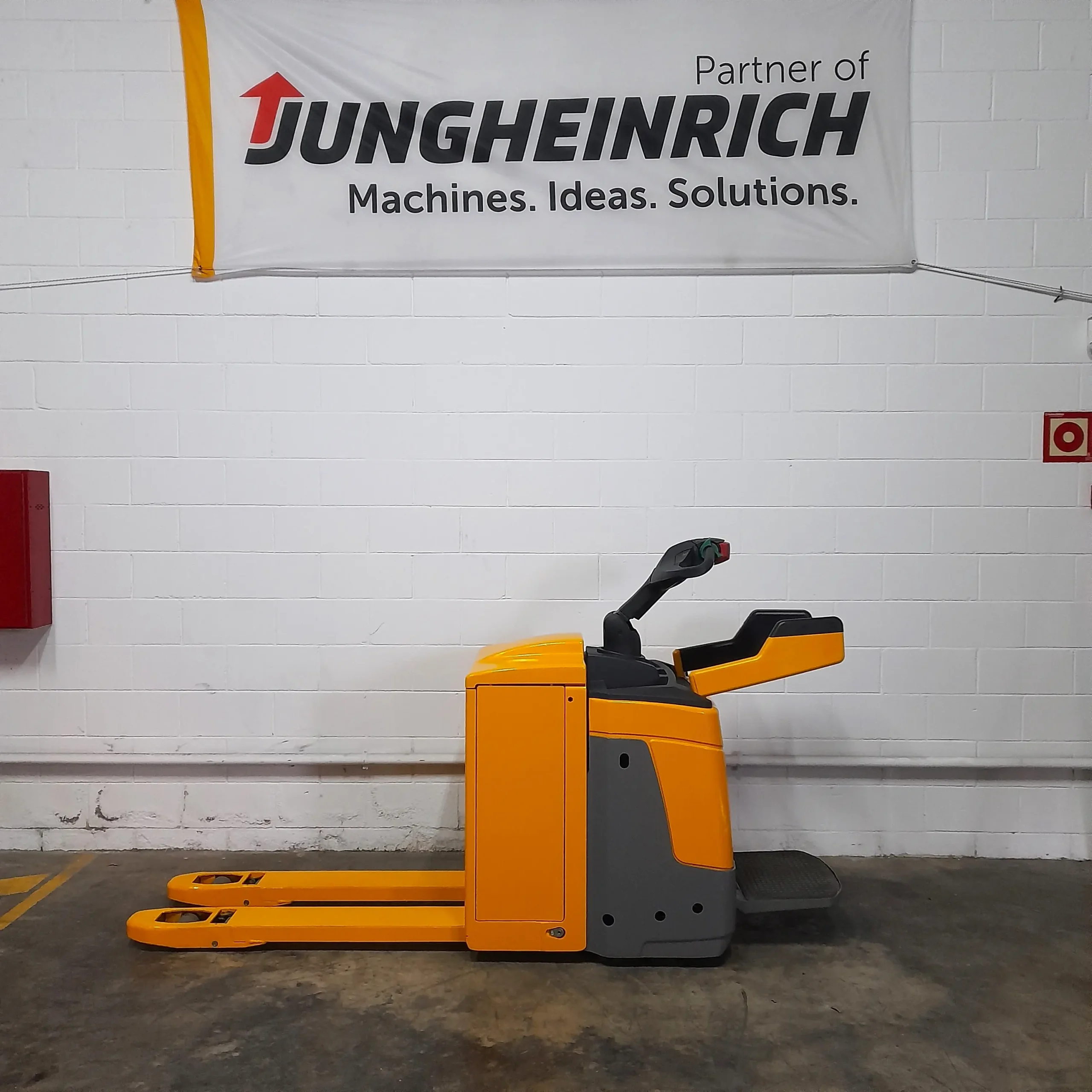 Transpaleta eléctrica Jungheinrich ERE 225