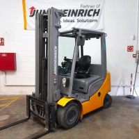 Carretilla Frontal Diesel Jungheinrich DFG 320 Matriculada